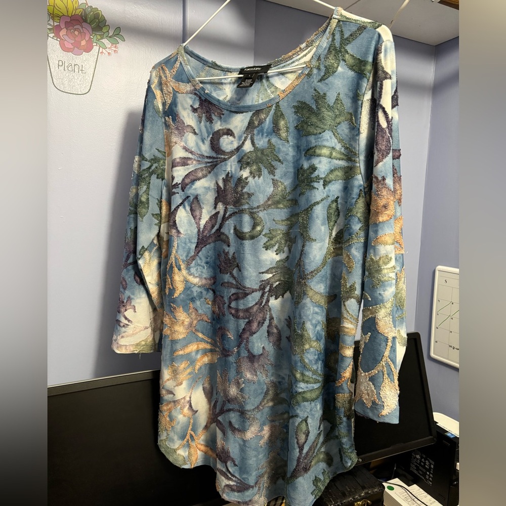Karen Kane Blue and Green Floral Top